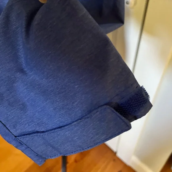 The North Face Venture 2 Rain Jacket in Sodalite Blue Heather. Women's Size: M. - Picture 11 of 15
